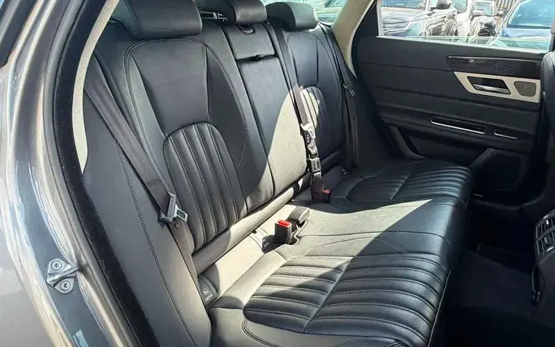 Used Jaguar XF Portfolio 250 HP (183 kW) 2019 Grey Sedan