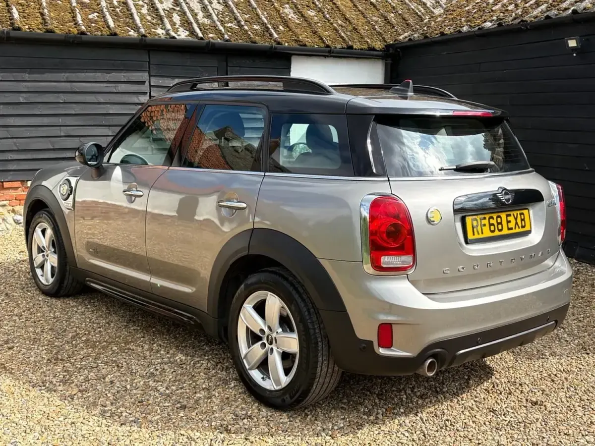 Begagnad Mini Cooper S 2018 Silver Halvkombi