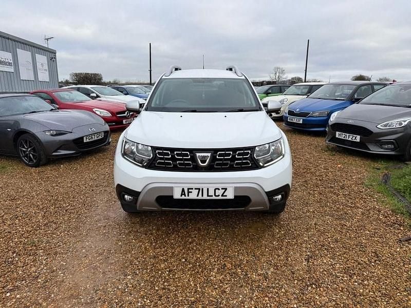 Used Dacia Duster Prestige 100 HP (73 kW) 2021 White Hatchback
