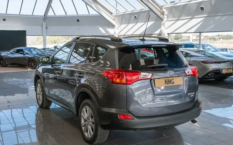 Used Toyota RAV4 150 HP (110 kW) 2015 SUV