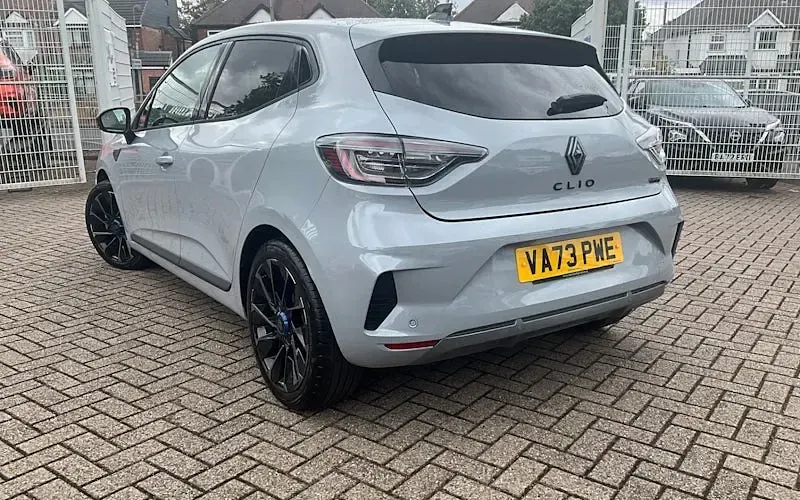 Used Renault Clio Esprit Alpine 143 HP (105 kW) 2025 Hatchback