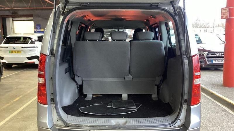 Used Hyundai I800 SE 2016 Silver MPV