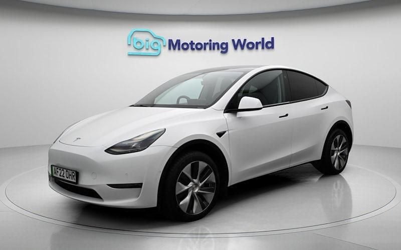 Usado Tesla Model Y Long Range AWD 286 kW (389 HP) 2025 SUV