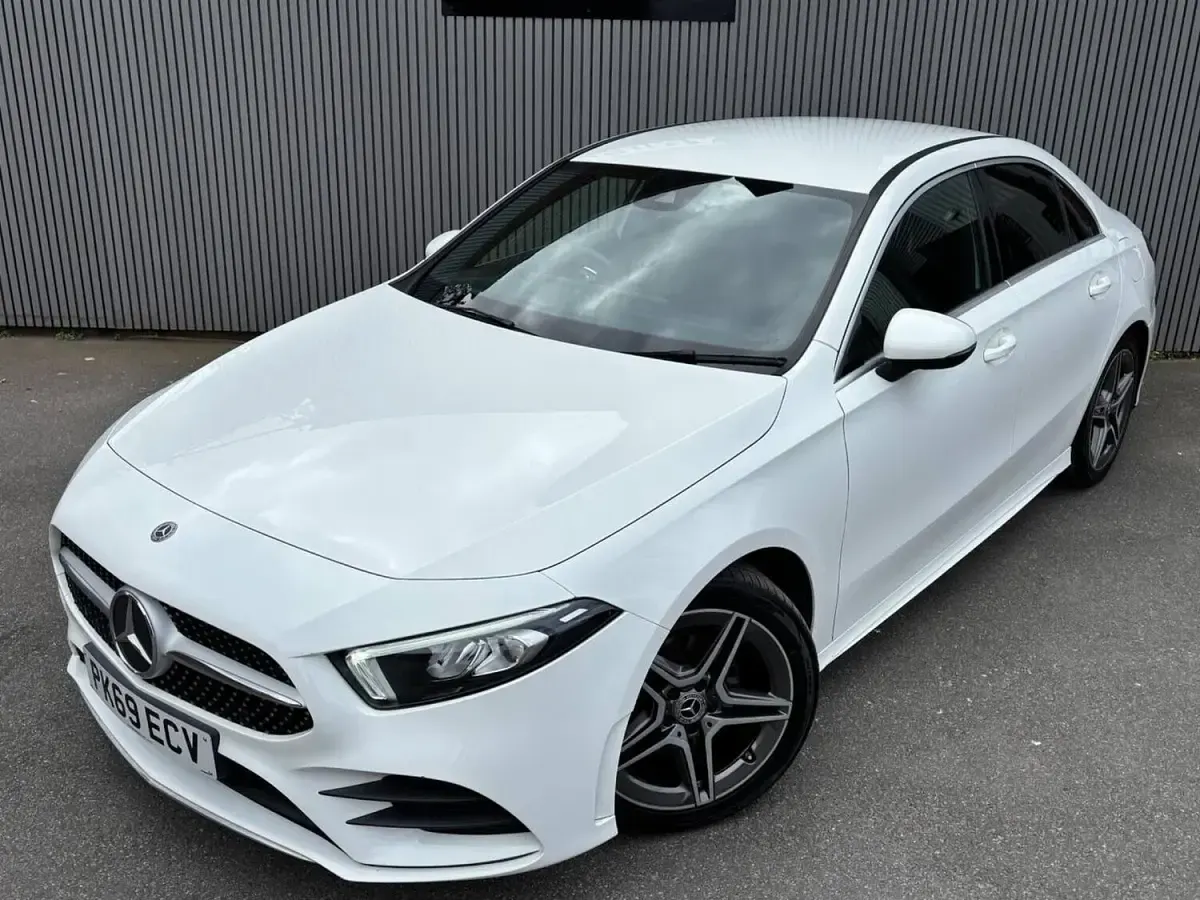 Used Mercedes A180 AMG line 114 HP (83 kW) 2019 White Sedan