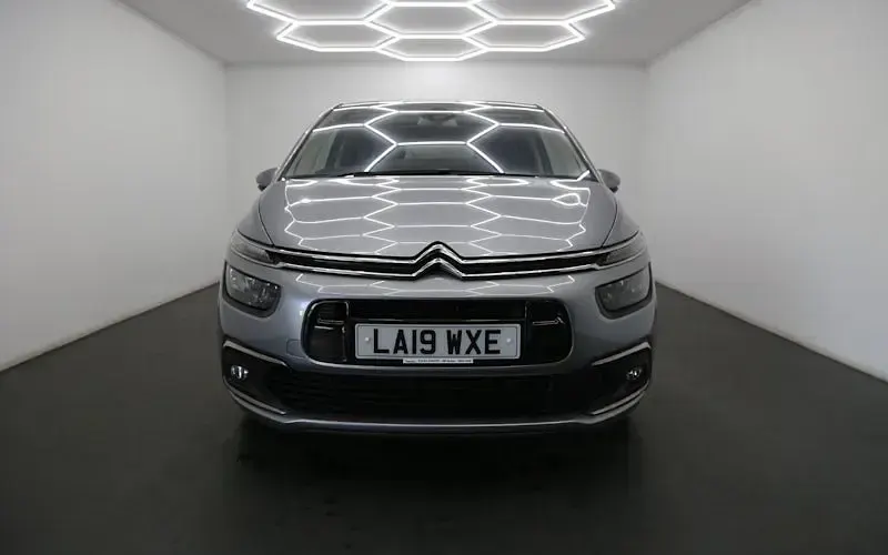 Used Citroën C4 SpaceTourer Flair 131 HP (96 kW) 2019 Grey MPV
