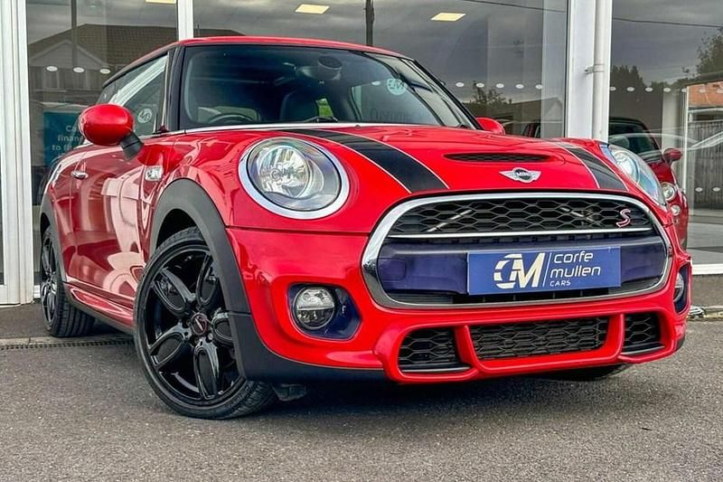 Red Used 2015 Mini Cooper S Hatch Hatchback | £9,495 (A bit pricey) - Image 1/1