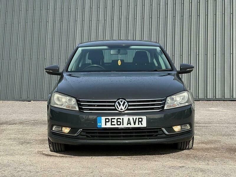 Used VW Passat S 140 HP (102 kW) 2011 Grey Sedan