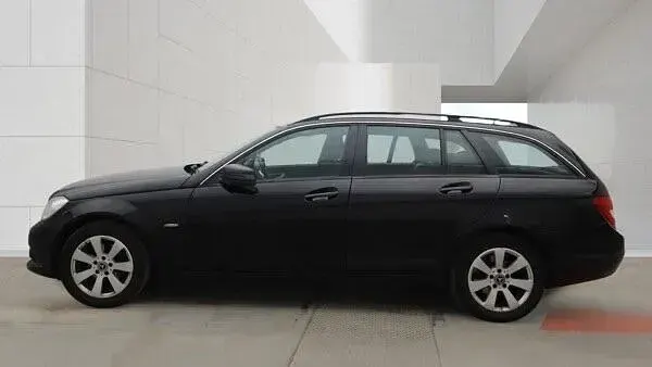 Used Mercedes C200 SE 2012 Black Estate