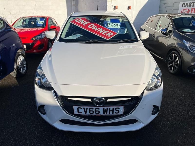 Used Mazda 2 Inclusive 2016 White Hatchback