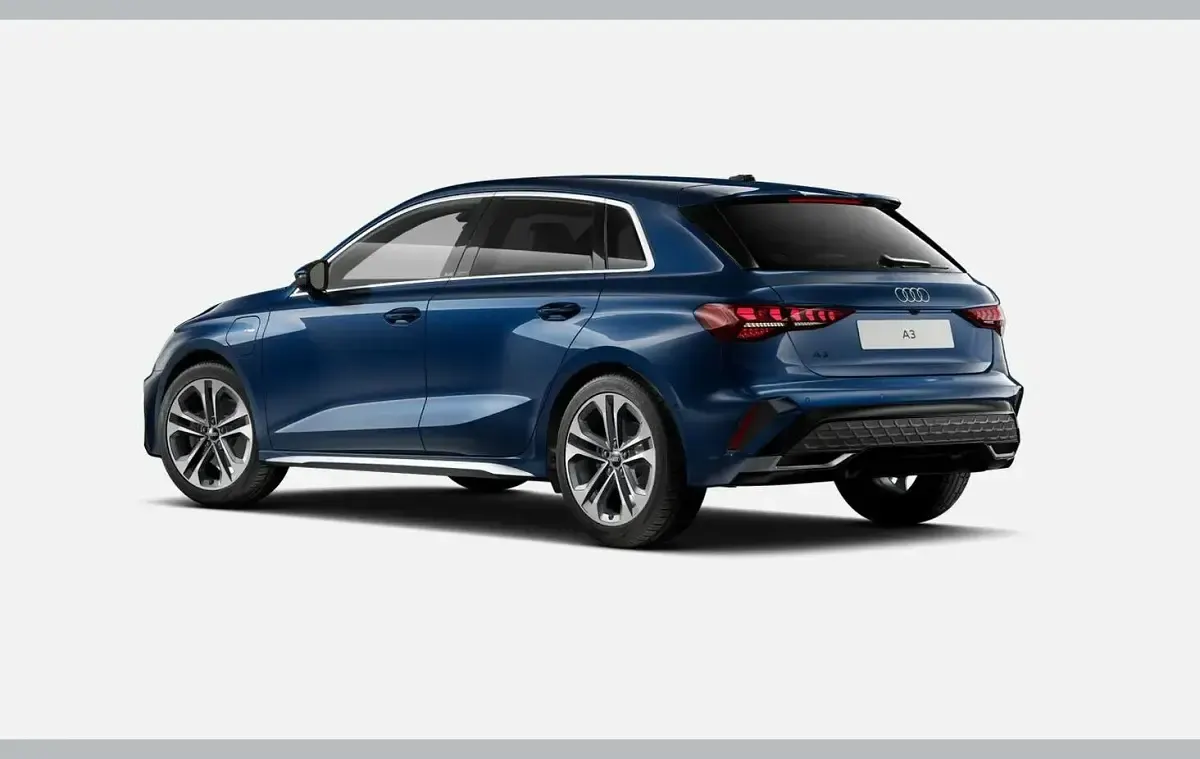 Used Audi A3 e-tron S-Line 200 HP (147 kW) 2025 Blue Hatchback