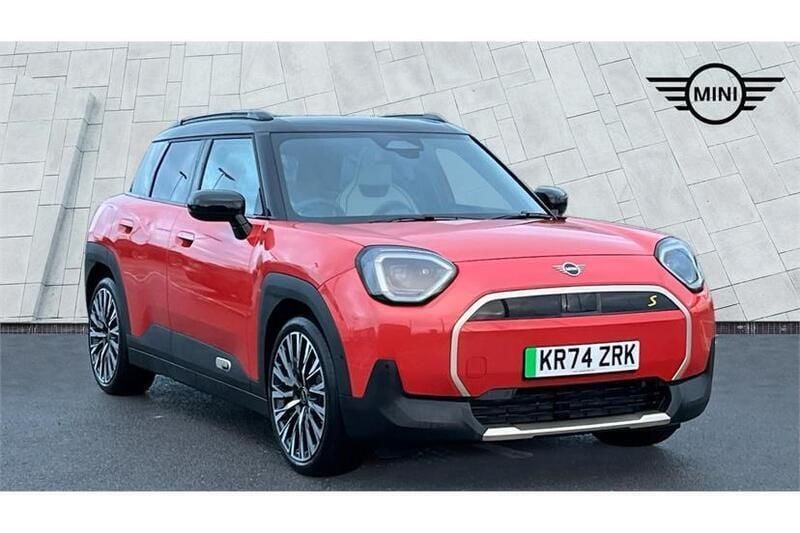 Rebel red New 2024 Mini Aceman Exclusive SUV | £33,995 (Fair price) - Image 1/4