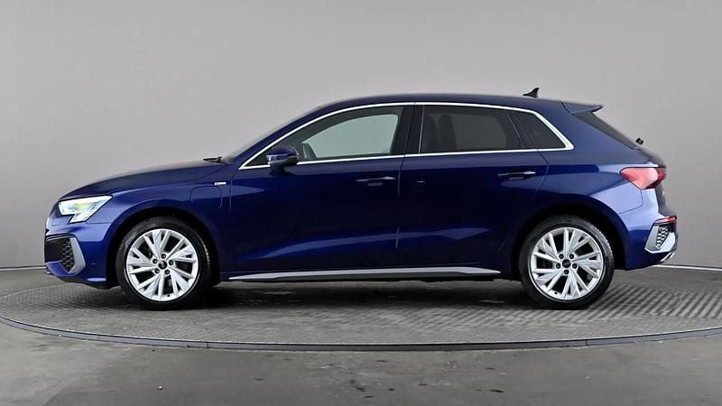 Used Audi A3 e-tron S-Line 204 HP (150 kW) 2021 Blue Hatchback