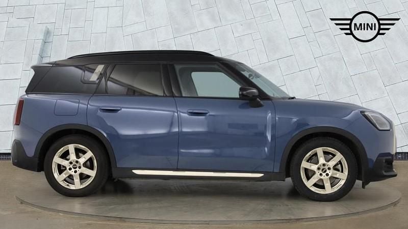 Używany Mini Countryman 227 kW (309 KM) 2024 Niebieski SUV
