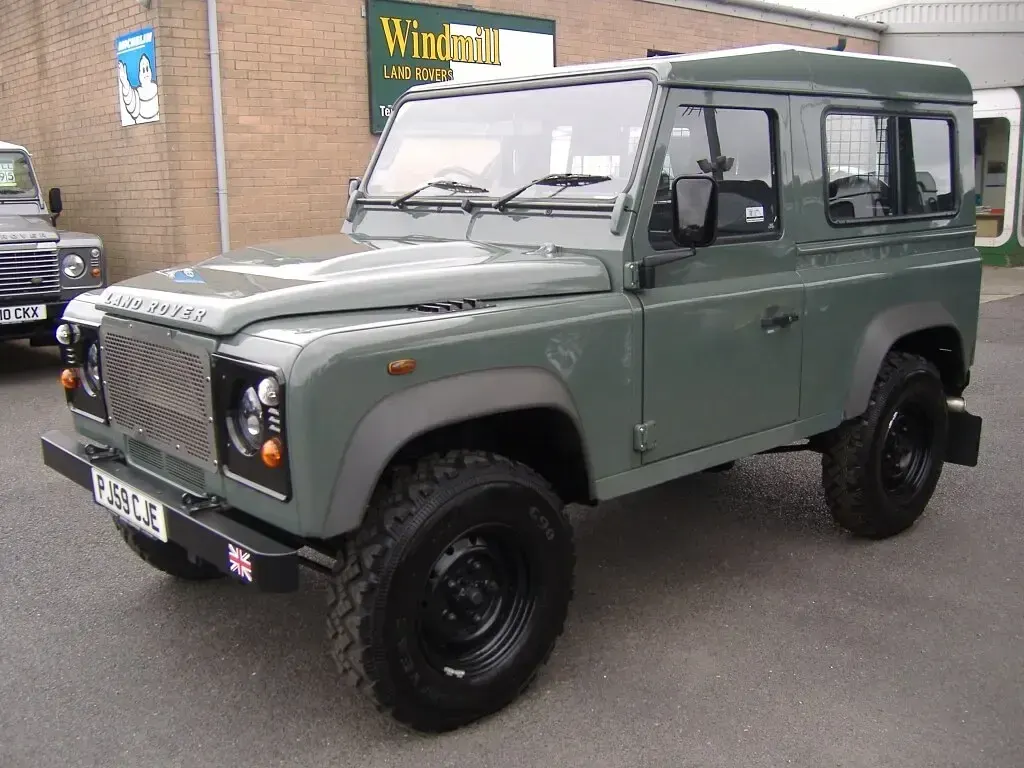 Used Land Rover Defender 2010 Green Estate