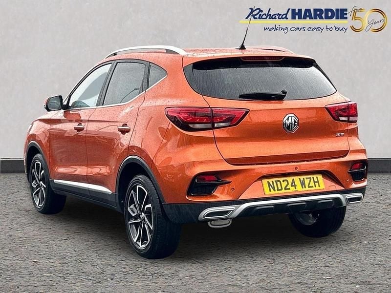 Used MG ZS Exclusive 105 HP (77 kW) 2024 Orange SUV