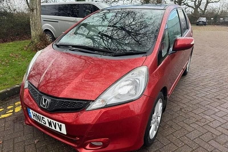 Red Used 2015 Honda Jazz EX Hatchback | £9,940 (Fair price) - Image 1/1