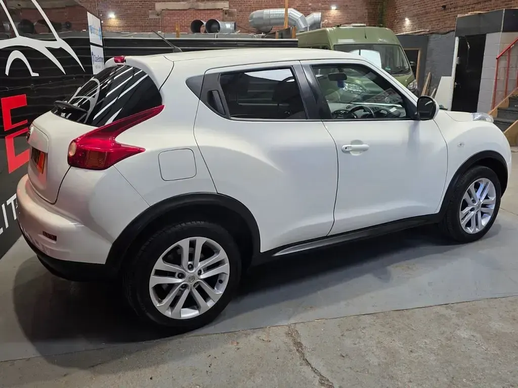 Used Nissan Juke Acenta Premium 117 HP (86 kW) 2013 White SUV