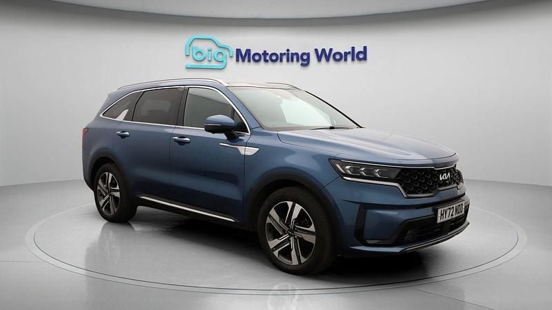Used 2022 Kia Sorento 2 SUV | £31,900 (Fair price) - Image 1/4