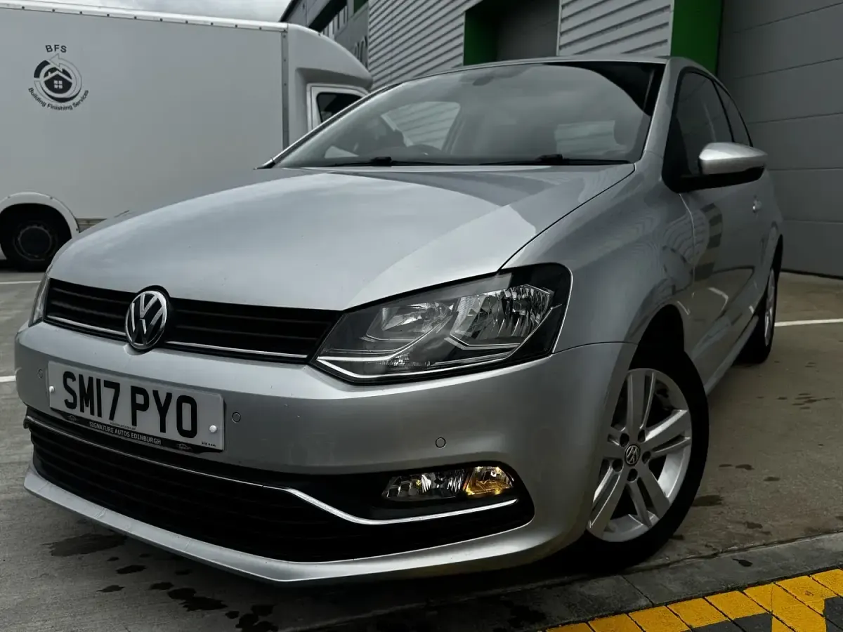 Used VW Polo Edition 90 HP (66 kW) 2017 Silver Hatchback