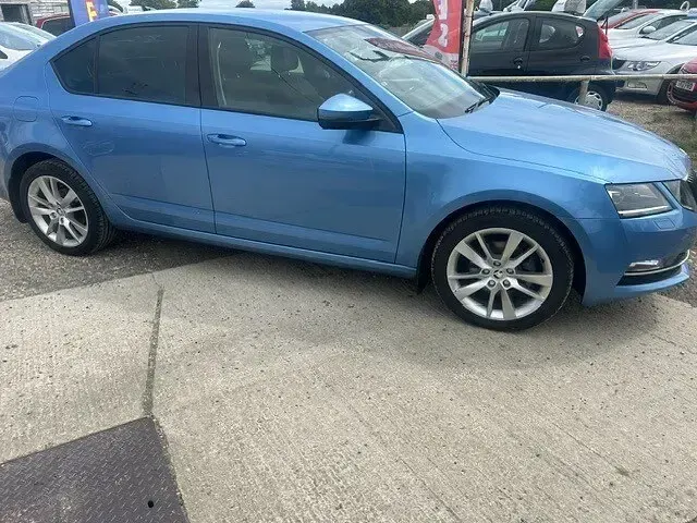 Used Skoda Octavia SE L 150 HP (110 kW) 2019 Blue Hatchback