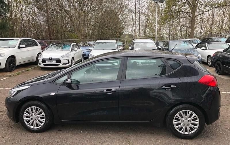 Used Kia Ceed 126 HP (92 kW) 2013 Black Hatchback