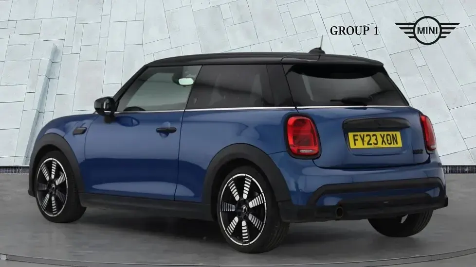Used Mini Cooper Exclusive 136 HP (100 kW) 2023 Blue Hatchback