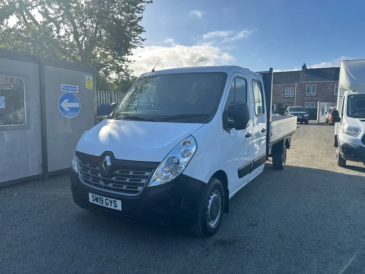 Used Renault Master Business 2019 White Cabriolet