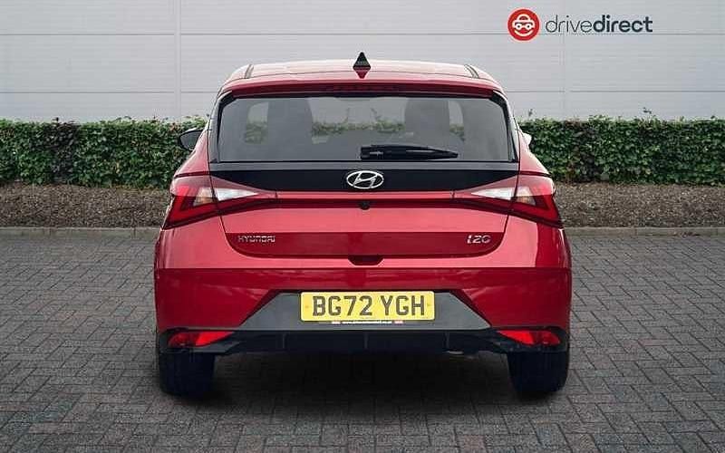 Used Hyundai i20 Premium 101 HP (74 kW) 2022 Red Hatchback