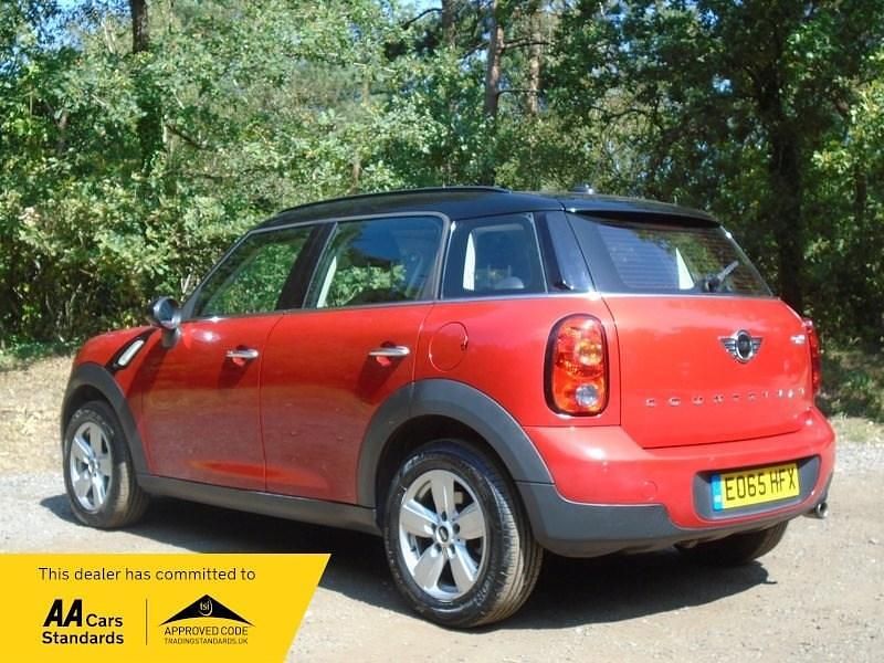 Used Mini Cooper 122 HP (89 kW) 2015 Red Hatchback