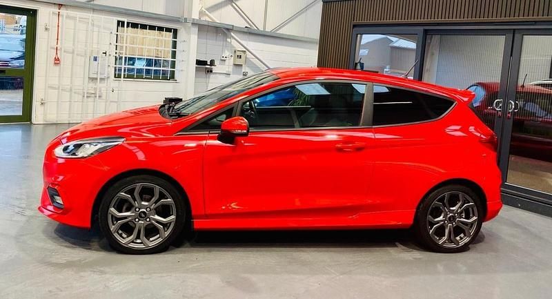 Used Ford Fiesta ST-Line X 125 HP (91 kW) 2018 Red Hatchback
