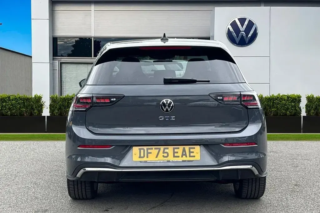 Used VW Golf VIII GTE 272 HP (200 kW) 2025 Grey Hatchback