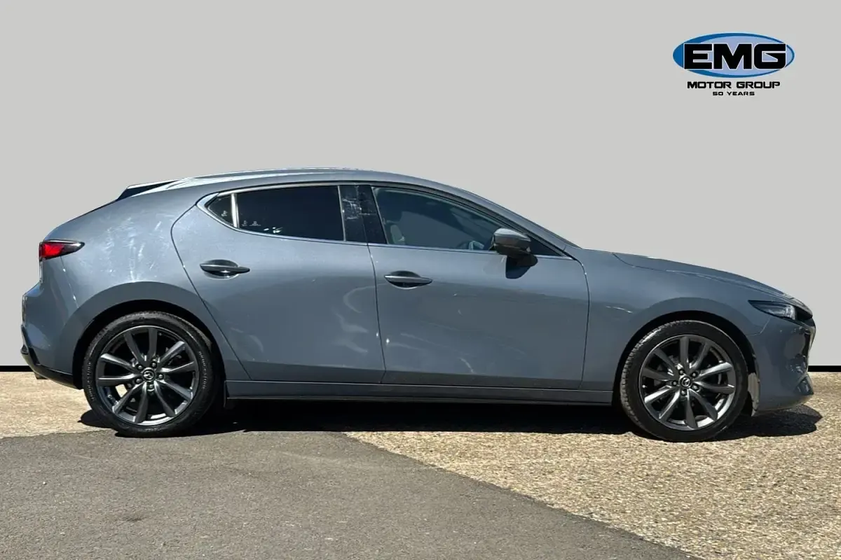 Usado Mazda 3 Inclusive 122 HP (89 kW) 2019 Cinzento Citadino
