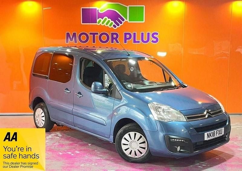 Used Citroën Berlingo Feel 100 HP (73 kW) 2018 Blue MPV