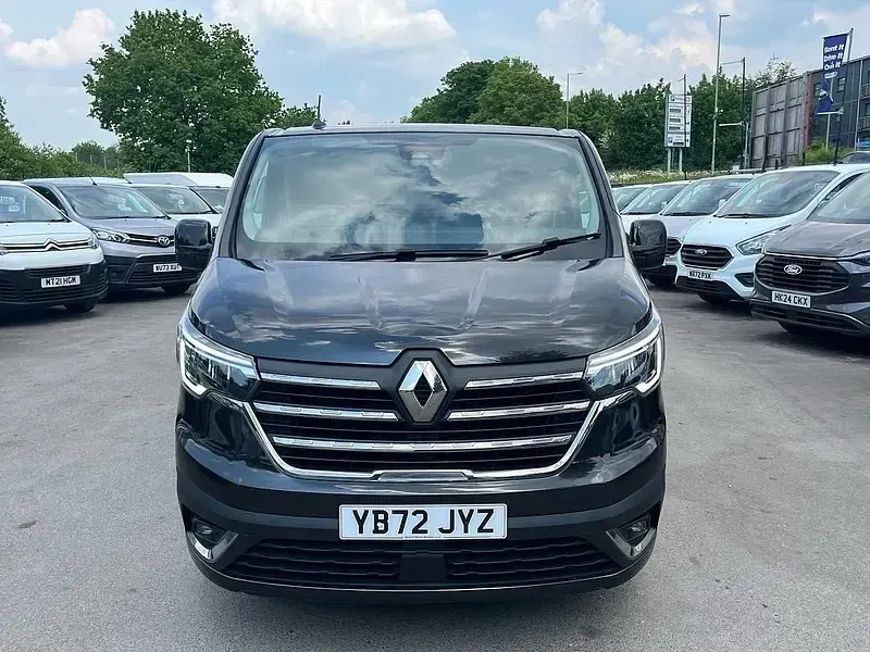 Używany Renault Trafic 2023 Czarny