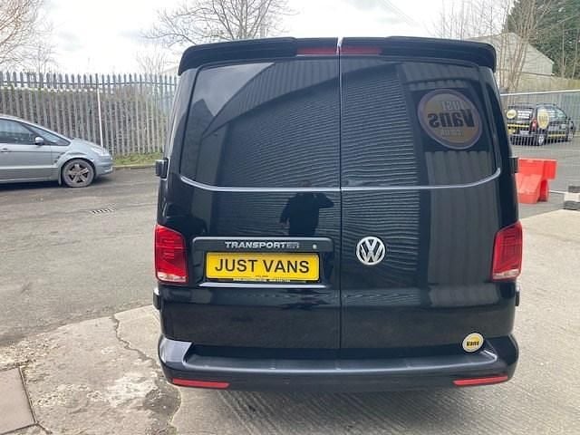 Used VW Transporter Sportline 150 HP (110 kW) 2024 Black Van