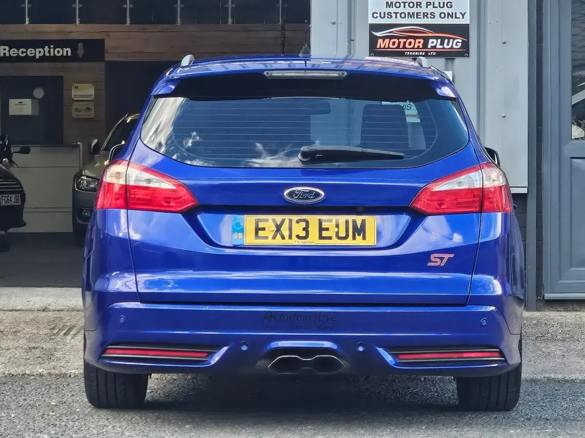 Used Ford Focus ST 250 HP (183 kW) 2013 Blue Estate