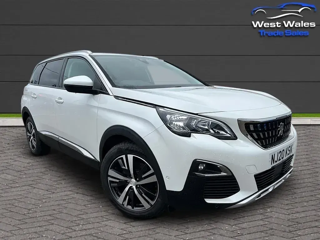 Used Peugeot 5008 Allure 130 HP (95 kW) 2020 White SUV