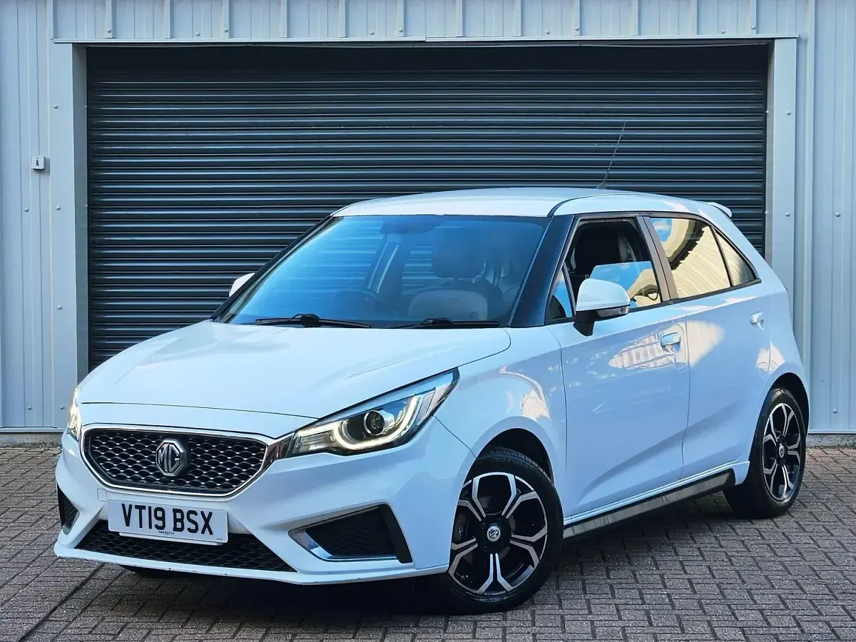 Used MG MG3 Exclusive 106 HP (77 kW) 2019 White Hatchback