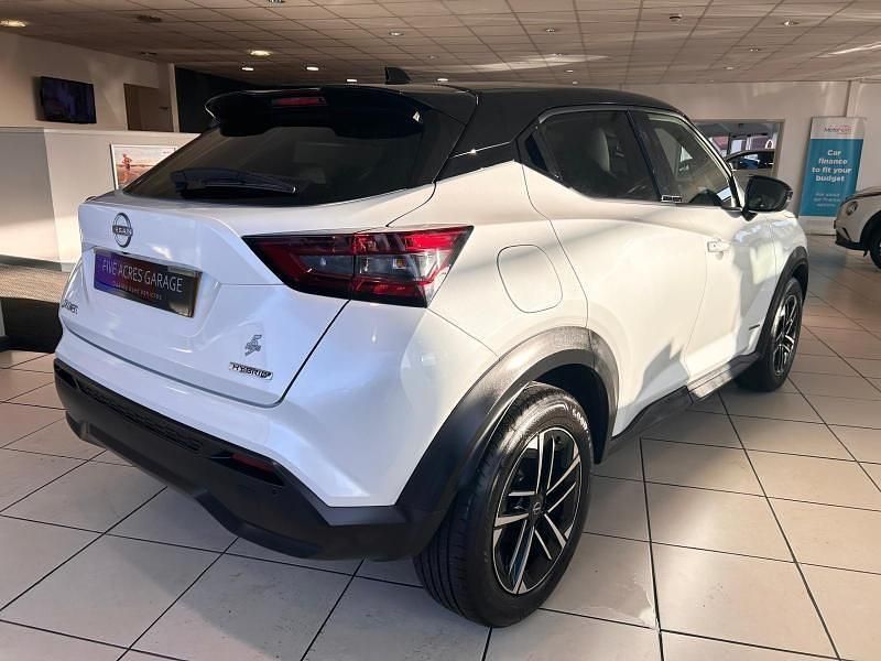 Used Nissan Juke N-Connecta 143 HP (105 kW) 2024 White SUV