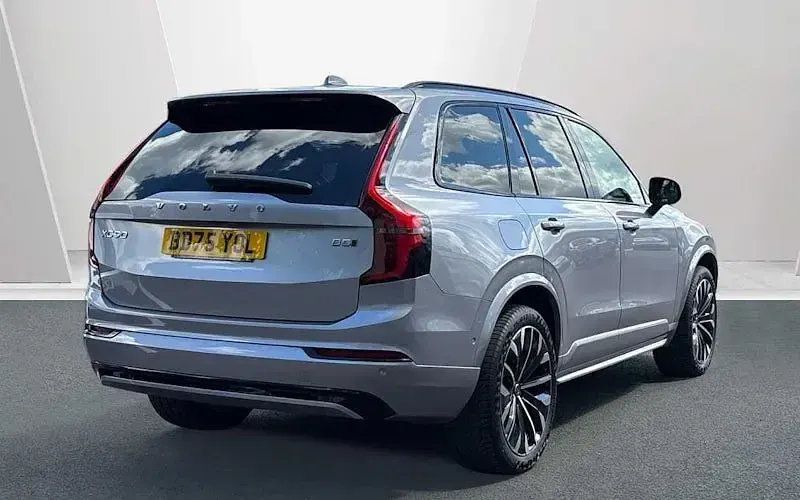 Used Volvo XC90 Ultra 250 HP (183 kW) 2025 SUV
