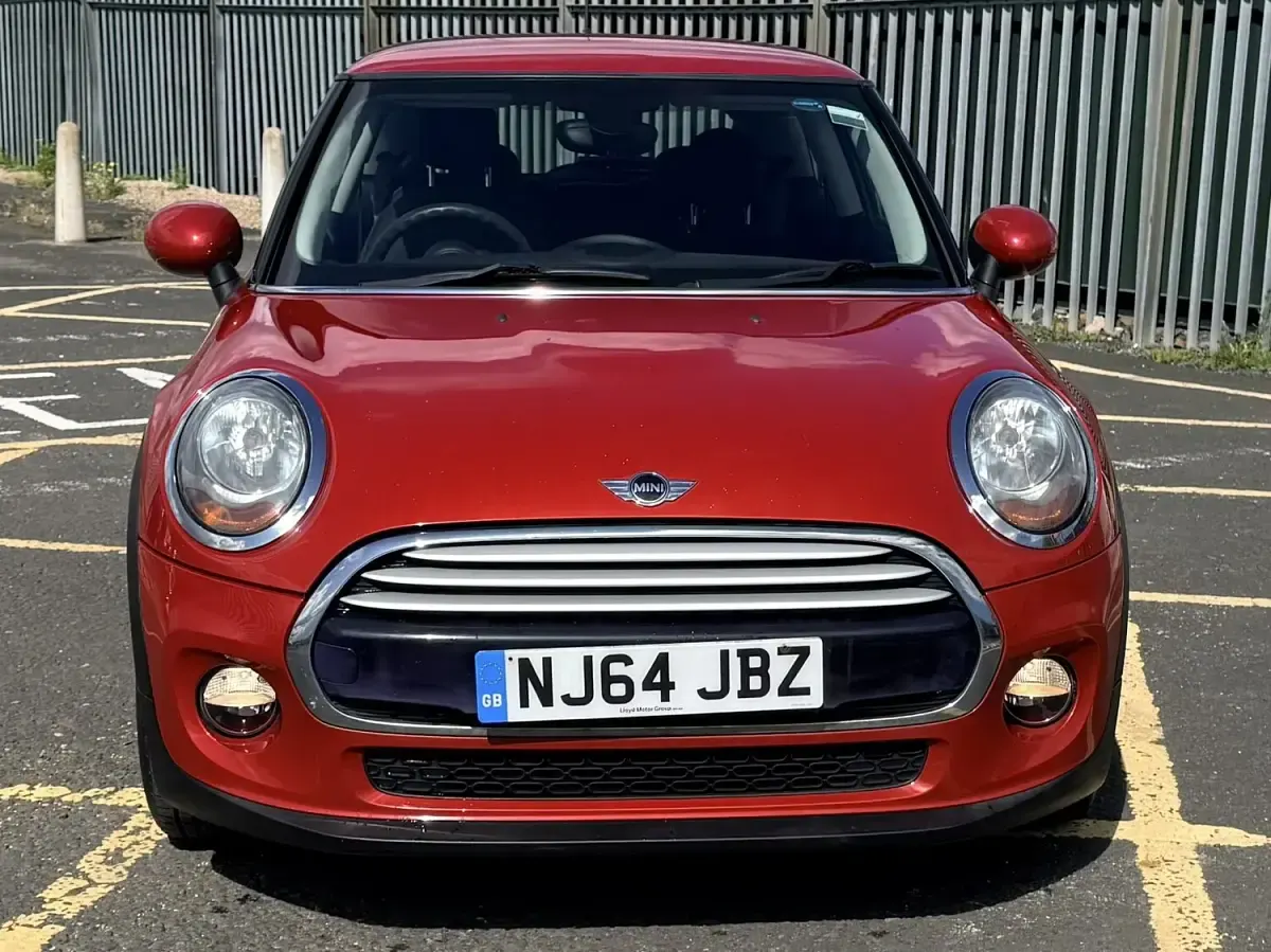 Used Mini Cooper Hatch 136 HP (100 kW) 2014 Red Hatchback
