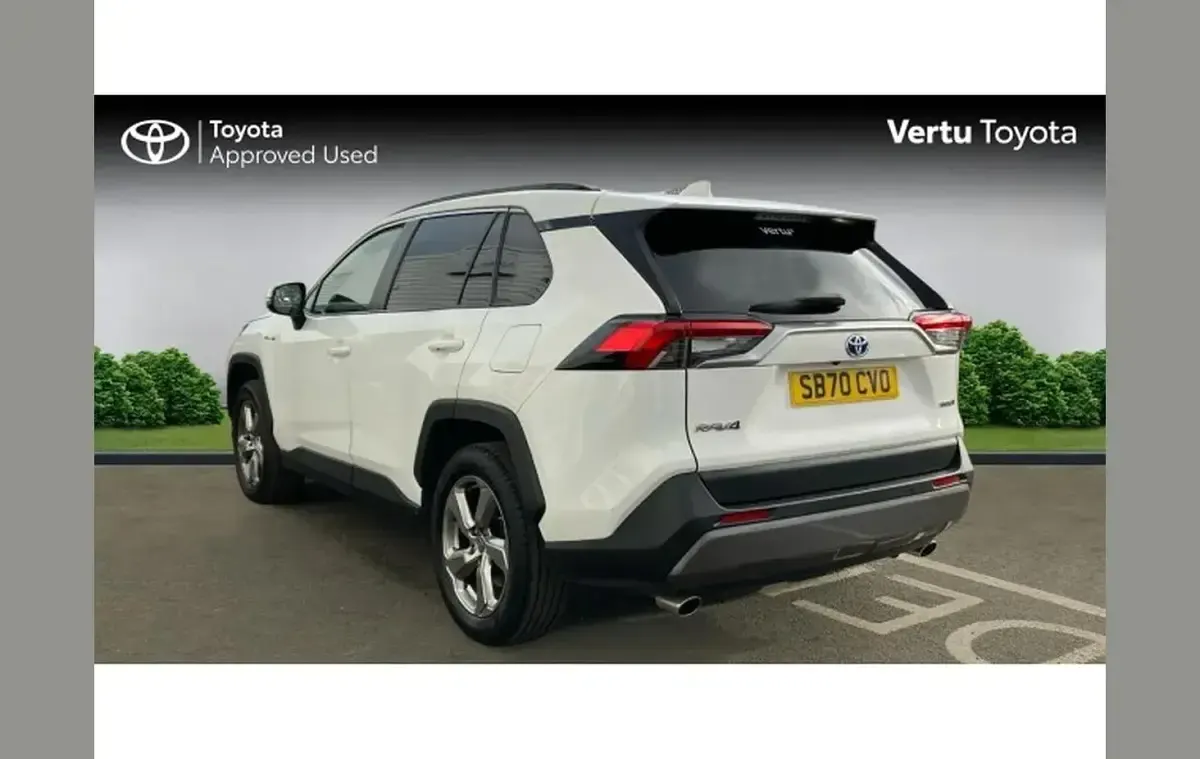 Used Toyota RAV4 Hybrid Design 214 HP (157 kW) 2021 White SUV