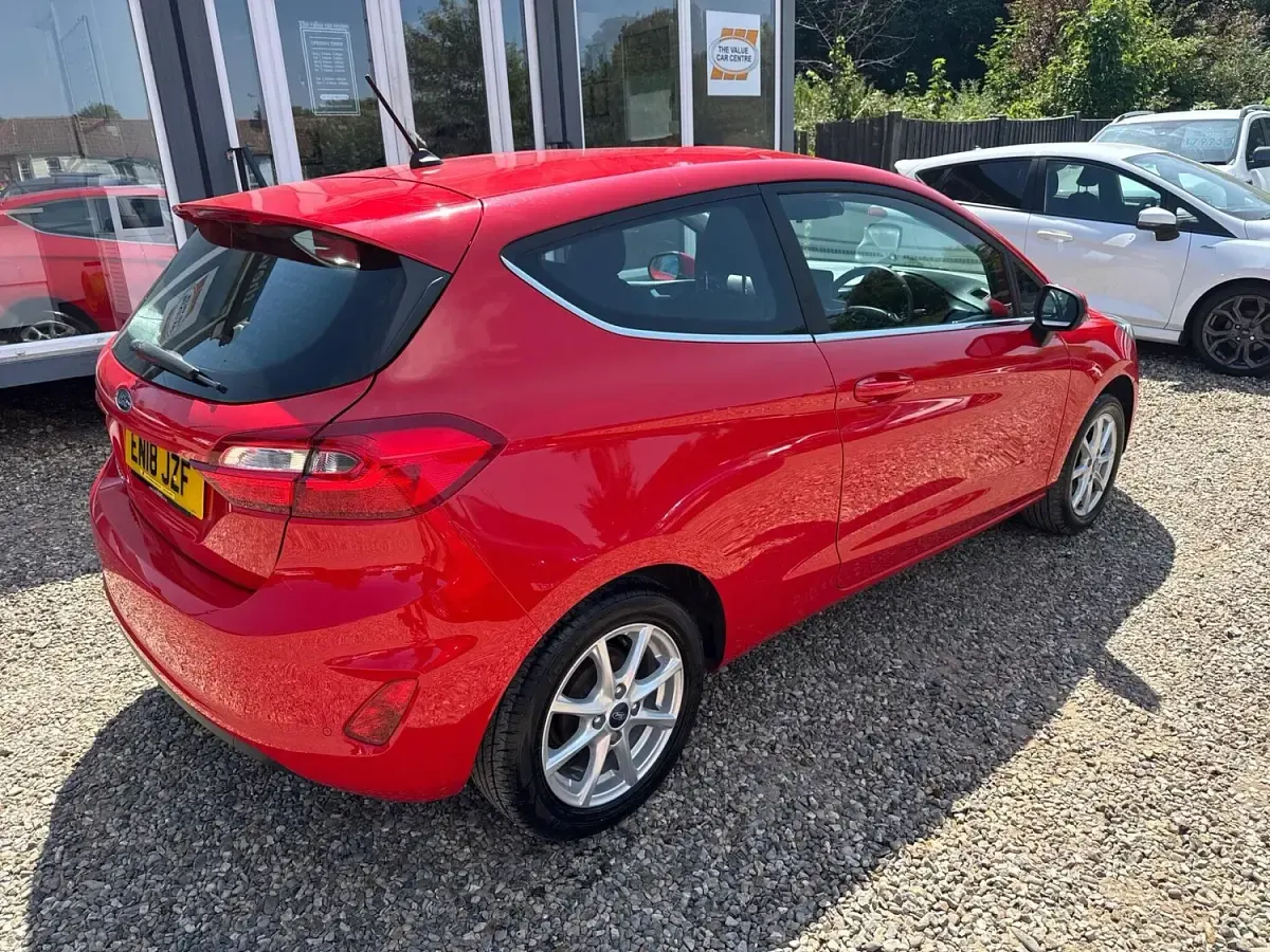 Used Ford Fiesta Zetec 2018 Red Hatchback