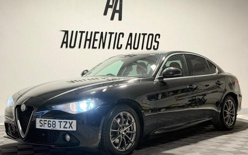 Used Alfa Romeo Giulia 150 HP (110 kW) 2017 Sedan