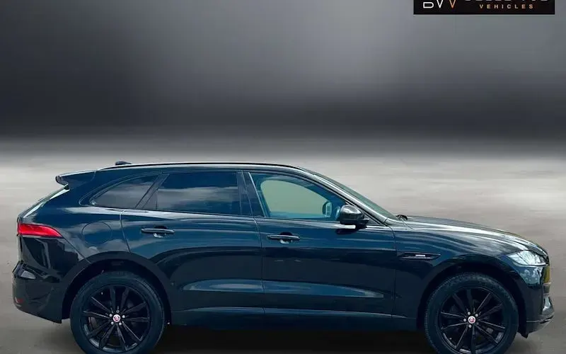 Used Jaguar F-Pace R-Sport 179 HP (131 kW) 2020 SUV