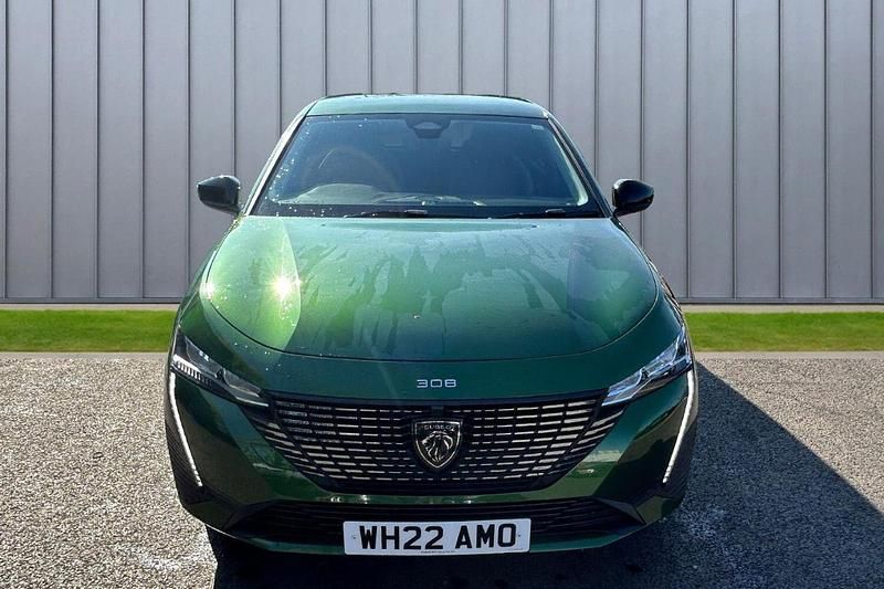 Used Peugeot 308 Allure 129 HP (94 kW) 2022 Green Hatchback