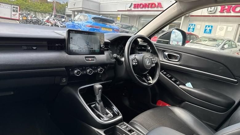 Black Used 2022 Honda HR-V Advance SUV | £20,750 (Good price) - Image 1/4