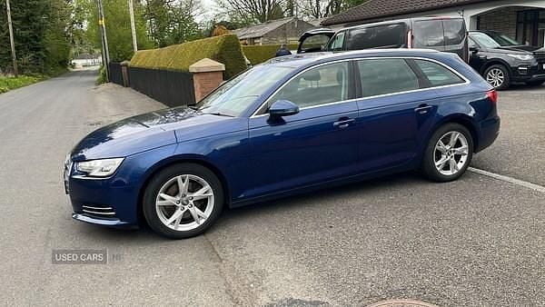 Begagnad Audi A4 Sport 190 HK (139 kW) 2017 Blå Kombi
