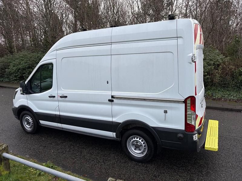 Used Ford Transit 130 HP (95 kW) 2018 White Van