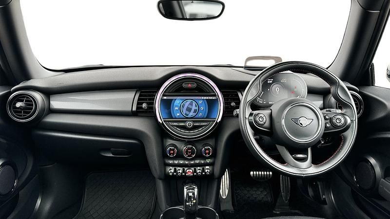 Used Mini Cooper Sport 134 HP (98 kW) 2021 Moonwalk grey Hatchback